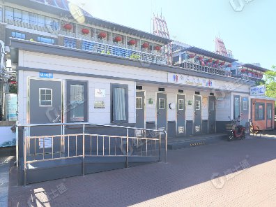 捷士通为天津海河游览观光区生产的户外移动厕所在过去的10年中表现出色，并
